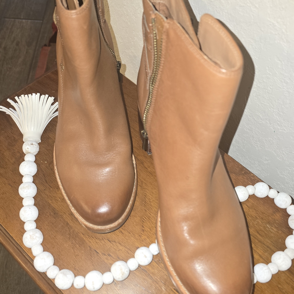 Clarks Brown Ankle Boots with Side Zipper and Rounded Toe